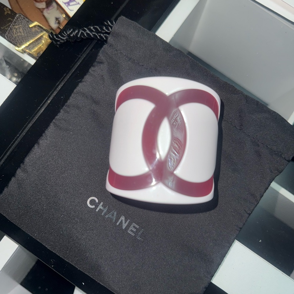 CHANEL White and Light Pink Logo Cuff